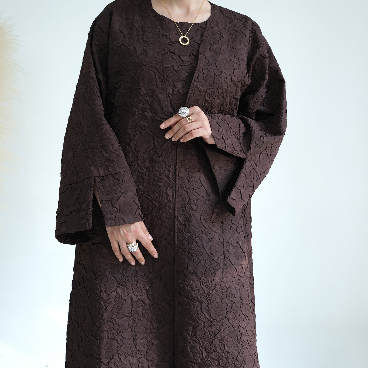 Abaya Nur