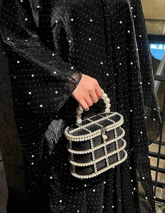 Abaya Dana