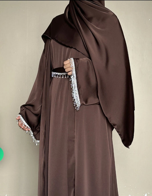 Abaya Qamar