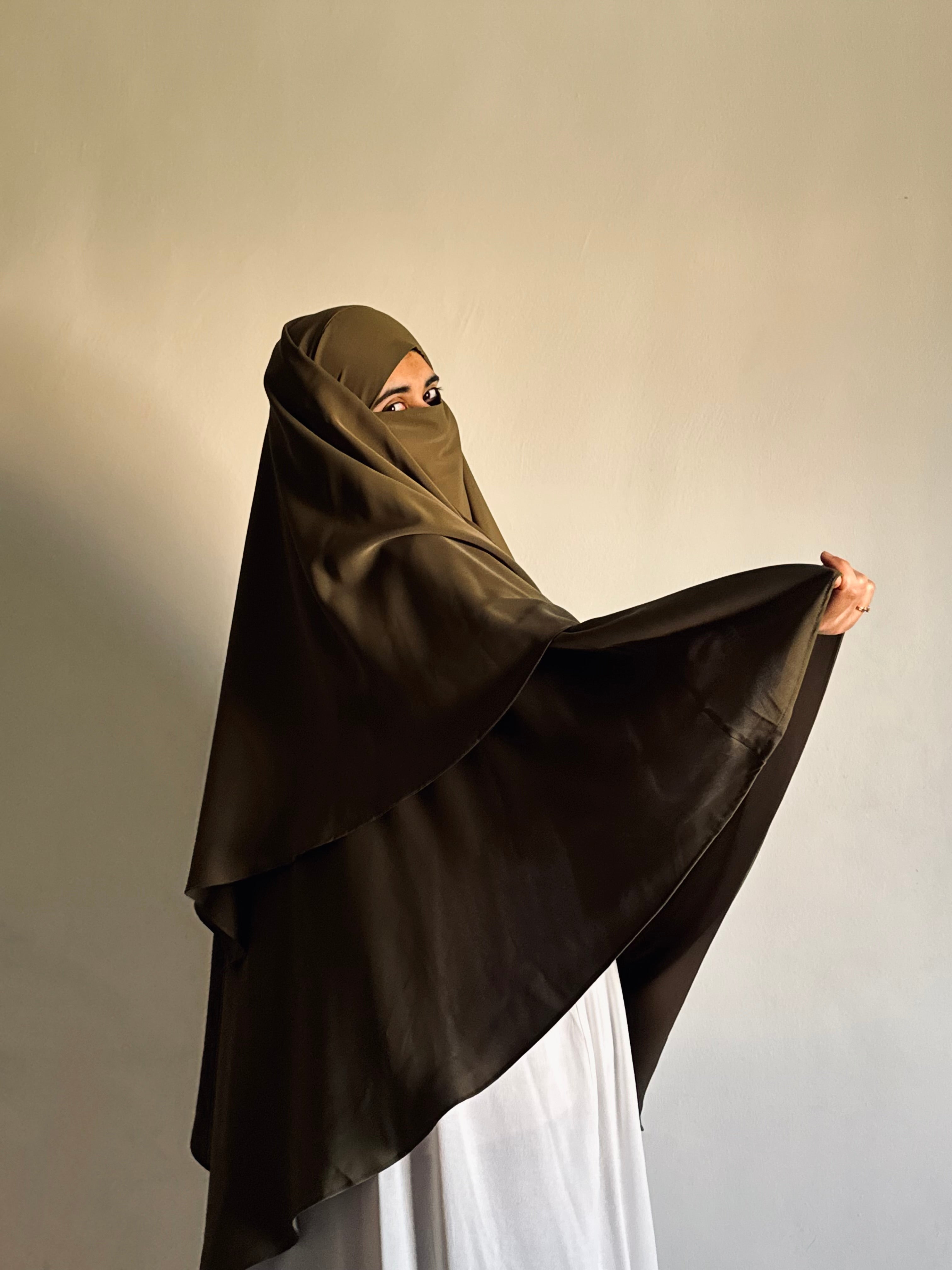 Khimar ajmal